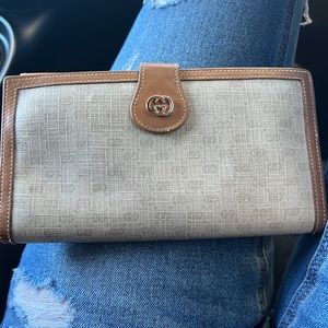 Vintage Gucci wallet